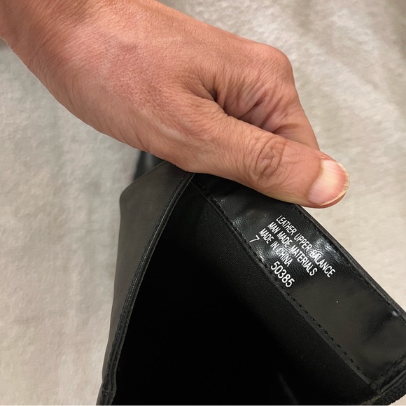 Women’s Kenneth Cole Reaction black boots - Picture 4 of 7